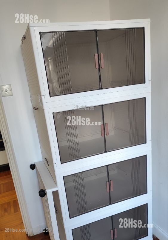 Fook Moon Building Rental 2 Bedrooms 335 ft²