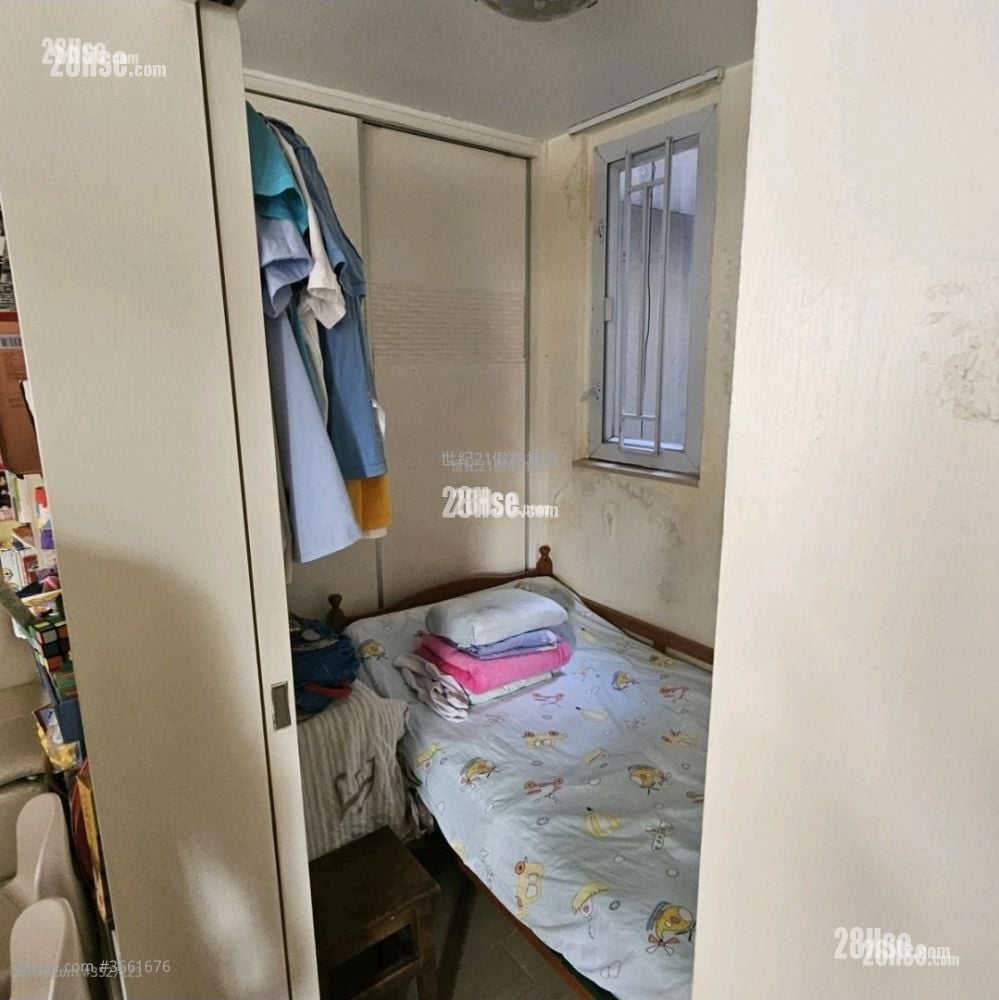 Kimley Court Sell 1 Bedroom , 1 Bathroom 321 ft²