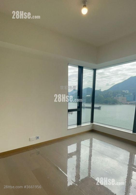 蔚蓝东岸 售盘 4 房 , 3 浴室 1,252 平方尺