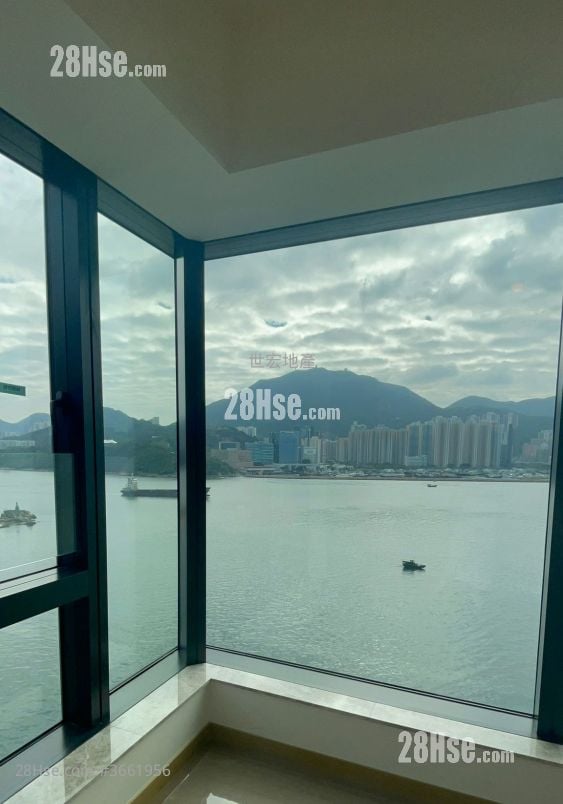 蔚蓝东岸 售盘 4 房 , 3 浴室 1,252 平方尺