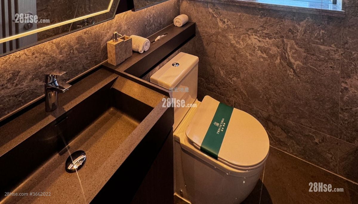 维港双钻 售盘 3 房 , 3 浴室 705 平方尺