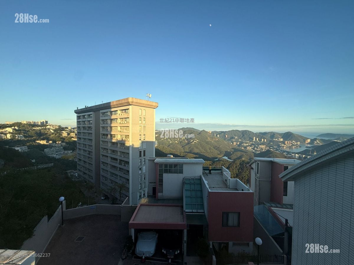 Sunshine Villa 售盘 3 房 , 3 浴室 1,700 平方尺