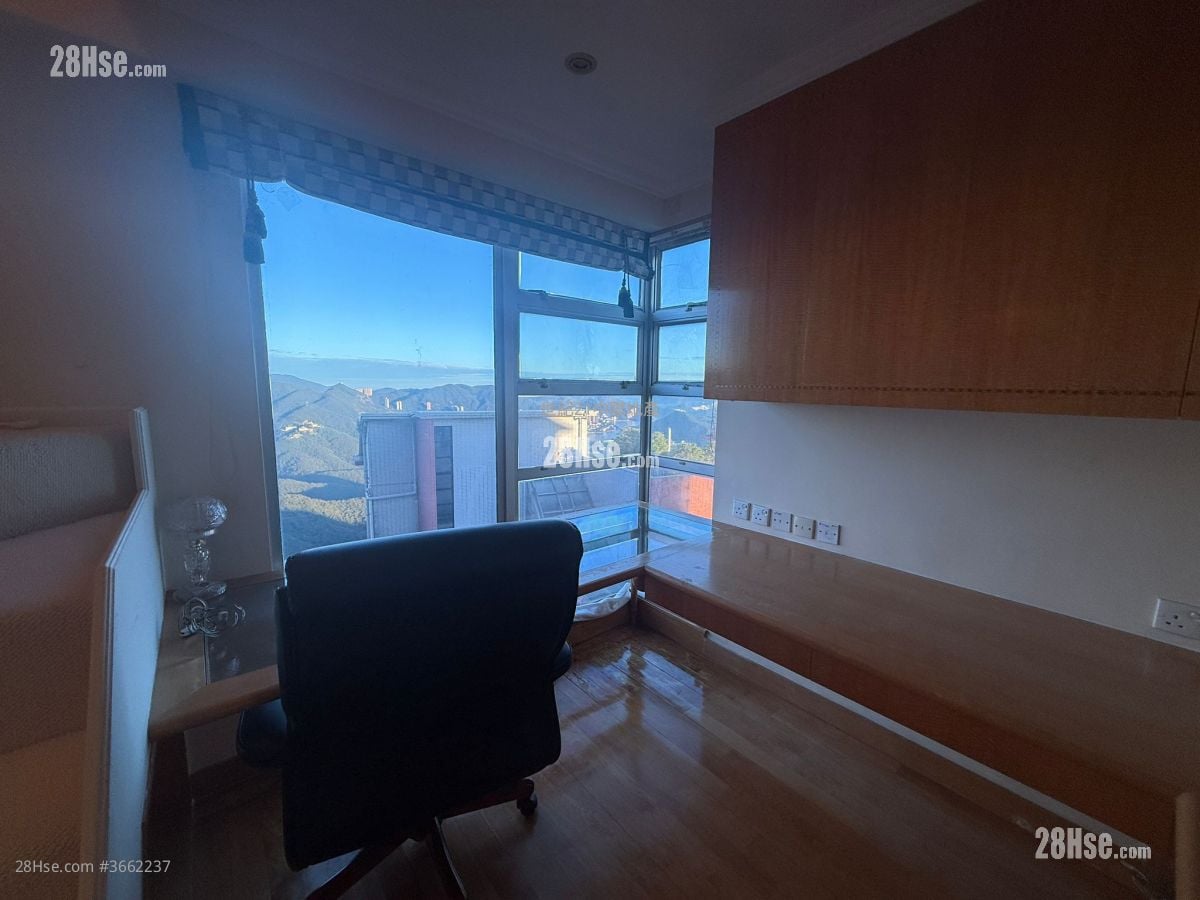 Sunshine Villa 售盘 3 房 , 3 浴室 1,700 平方尺