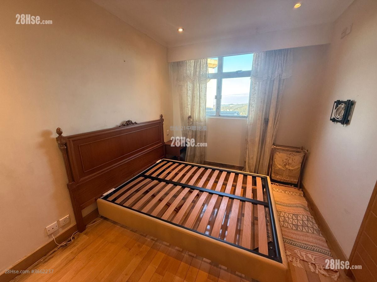 Sunshine Villa 售盘 3 房 , 3 浴室 1,700 平方尺