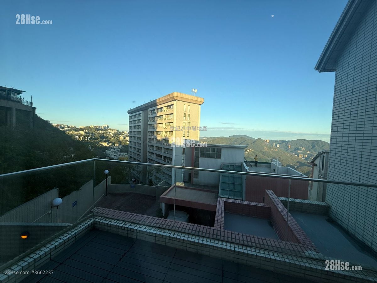 Sunshine Villa 售盘 3 房 , 3 浴室 1,700 平方尺