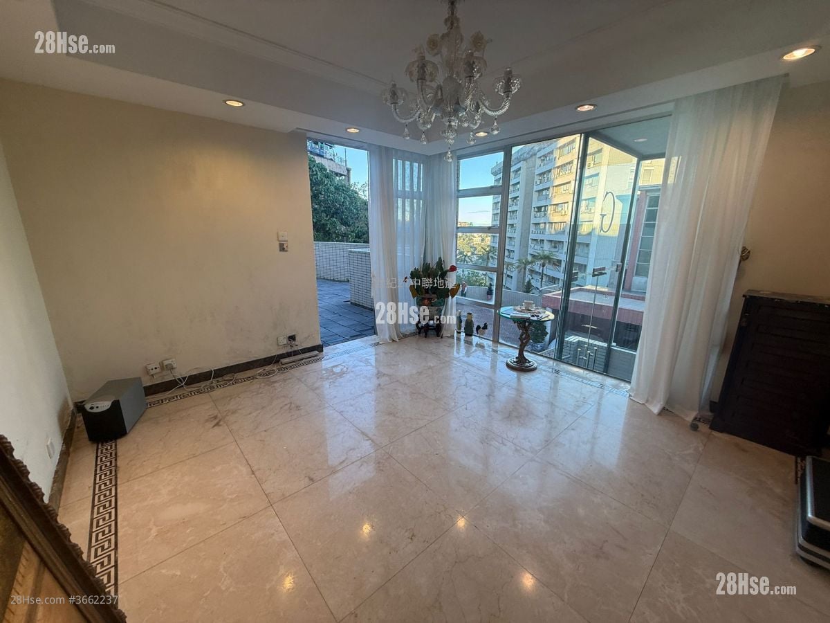 Sunshine Villa 售盘 3 房 , 3 浴室 1,700 平方尺