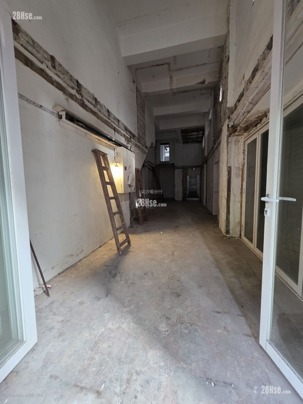 Wai Hang Building Rental