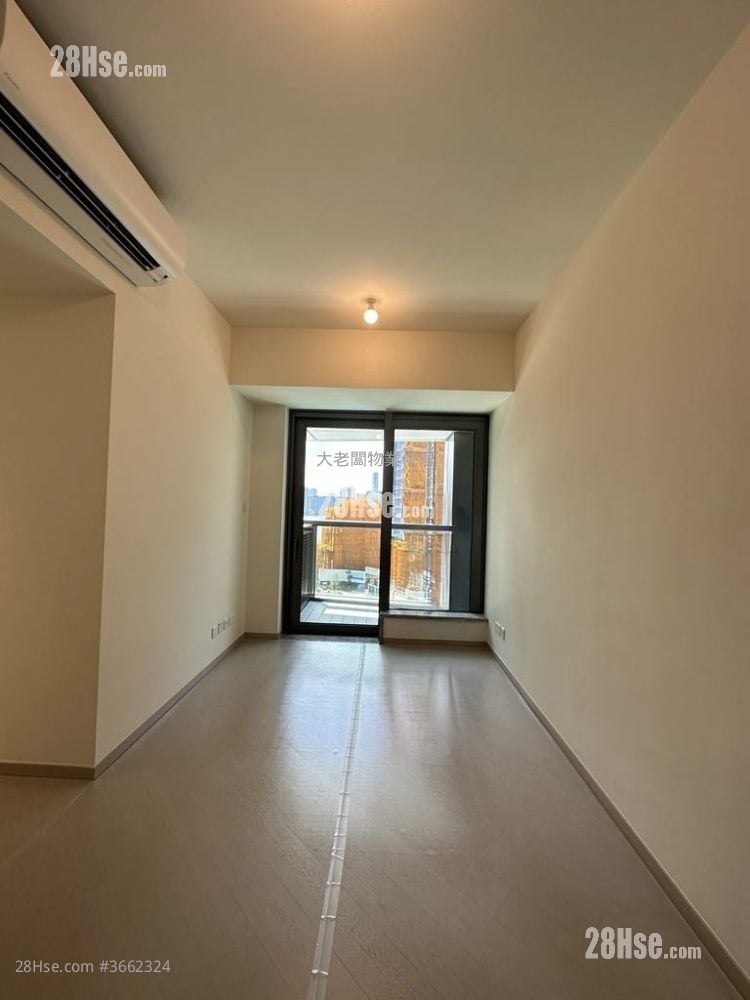 One Victoria Sell 2 Bedrooms , 1 Bathroom 440 ft²