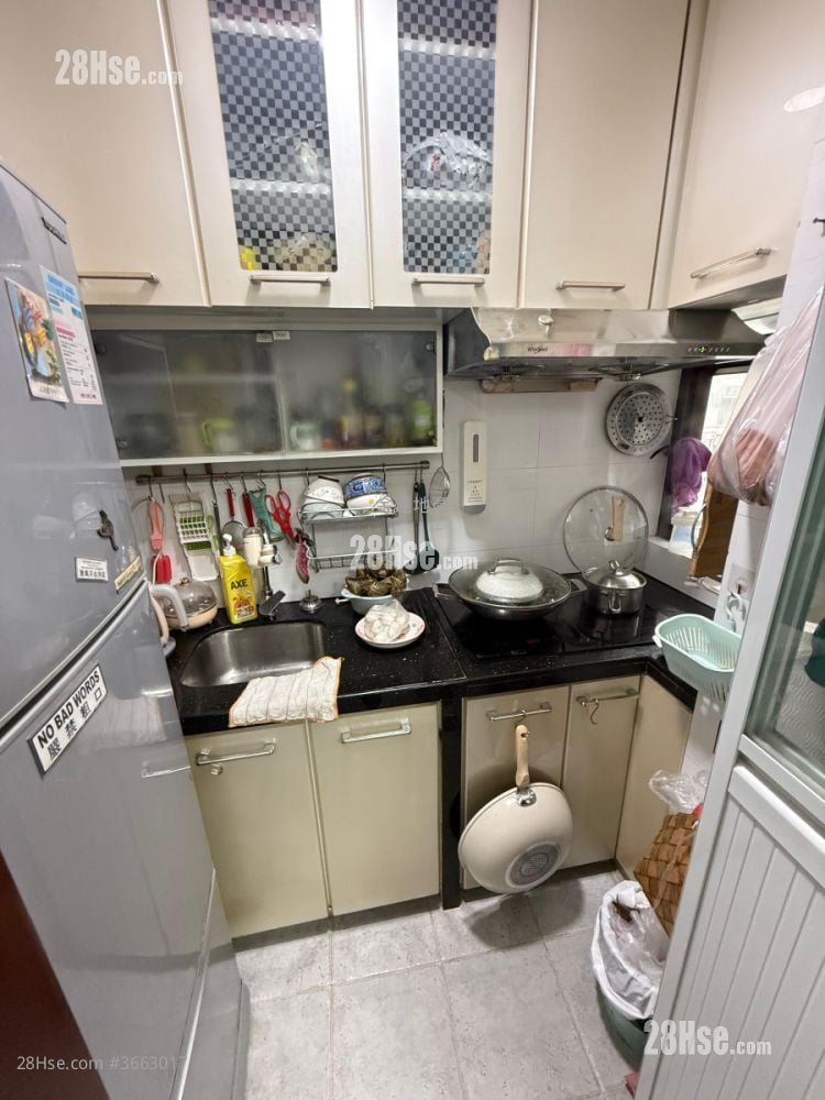 Wyler Garden Sell 2 Bedrooms , 1 Bathroom 409 ft²