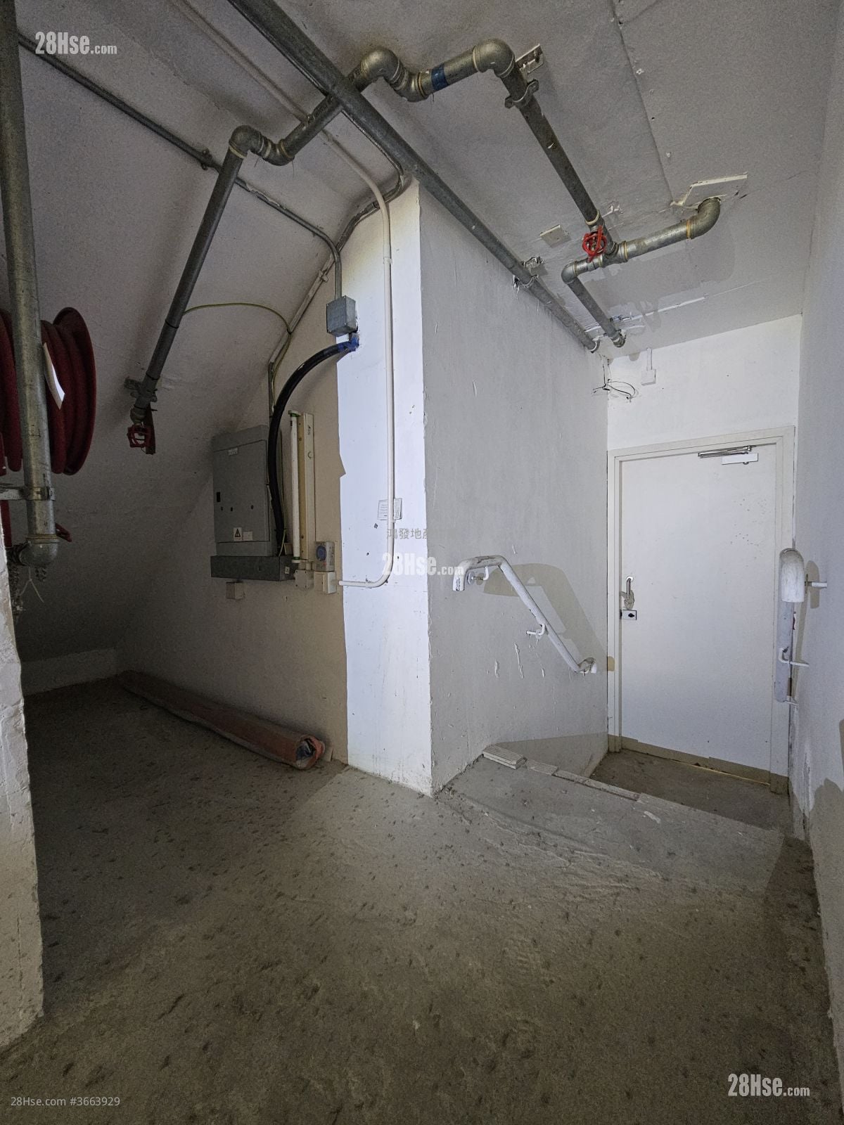 Ava61 Rental 1 Toilet