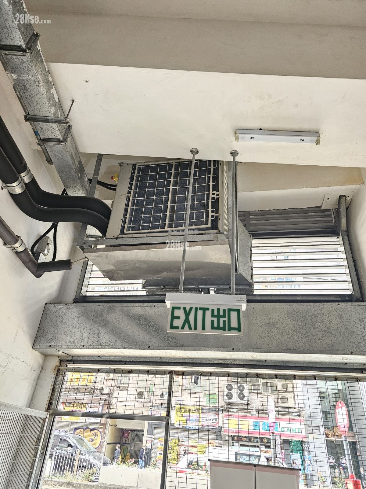 Ava61 Rental 1 Toilet