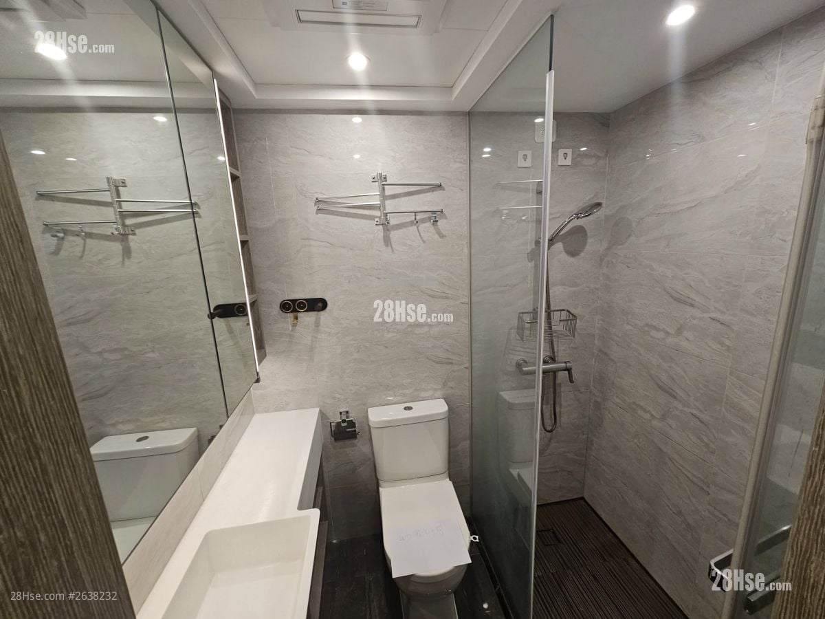 Aurora Rental Studio , 1 Bathroom 218 ft²