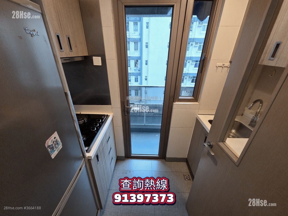 寓弍捌 售盘 3 房 , 1 浴室 543 平方尺