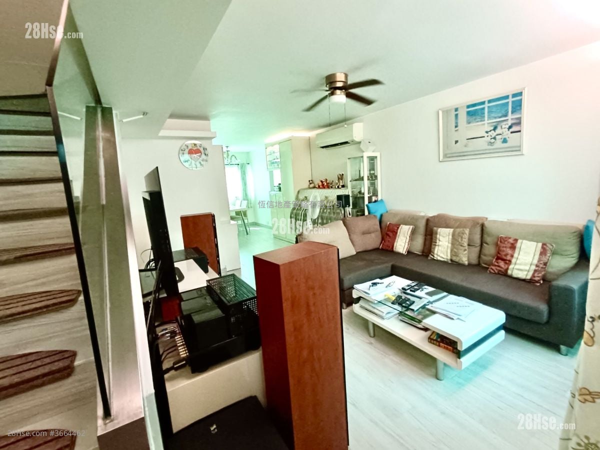 Maple Garden Sell 3 Bedrooms , 1 Bathroom 697 ft²