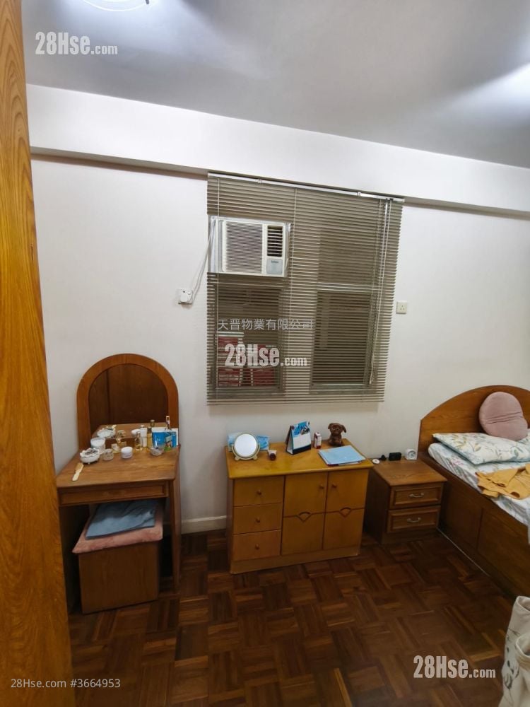 Fortuna Building Sell 2 Bedrooms , 1 Bathroom 253 ft²