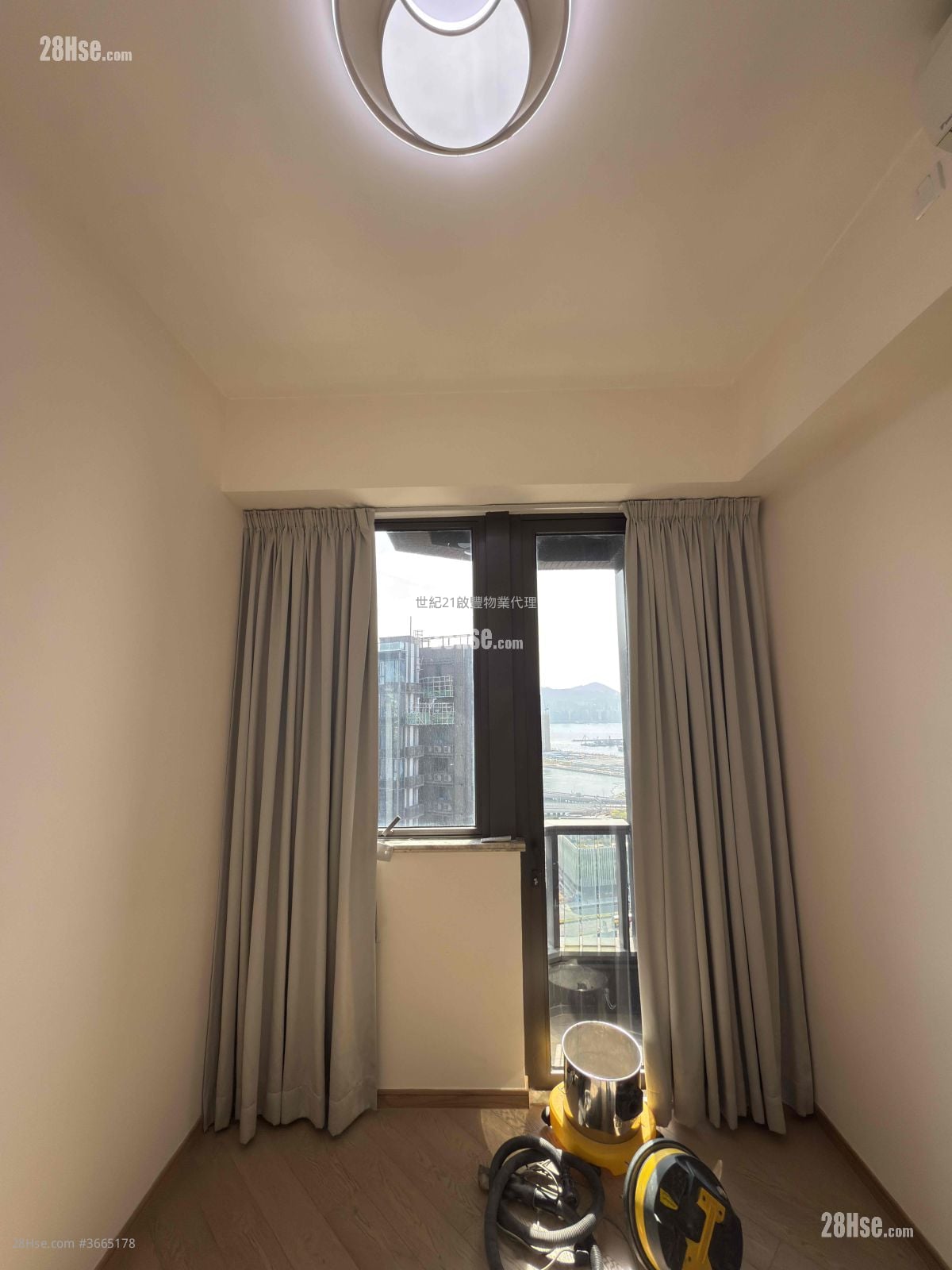 Vibe Centro Rental 2 Bedrooms , 1 Bathroom 489 ft²