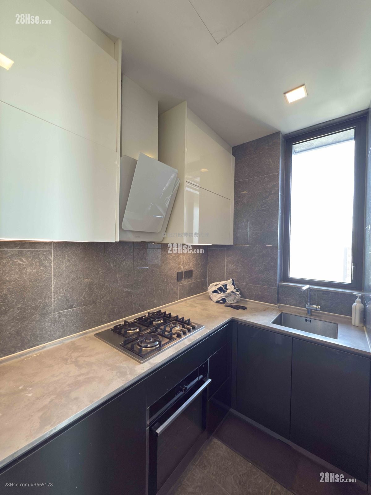 Vibe Centro Rental 2 Bedrooms , 1 Bathroom 489 ft²