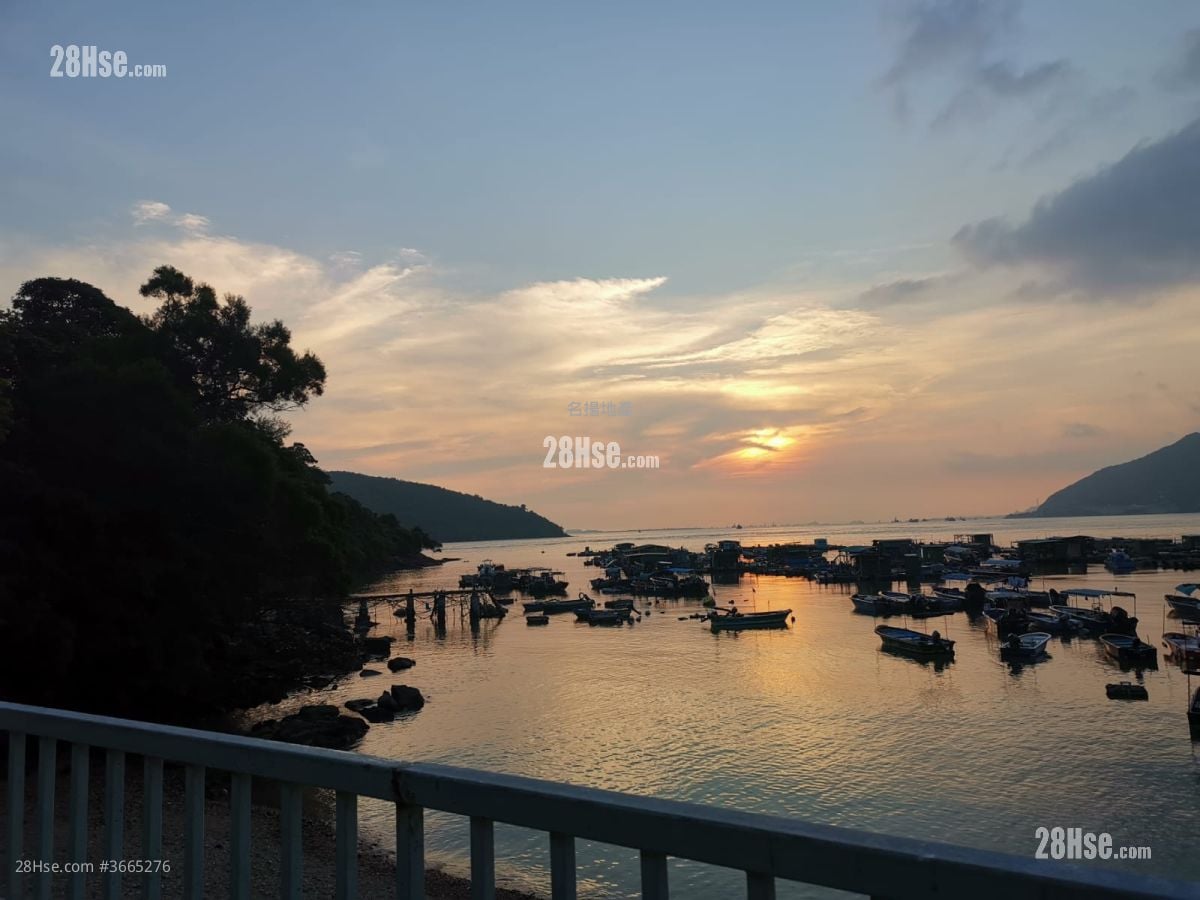 Ma Wan Main Street Village South Sell 3 Bedrooms , 1 Bathroom