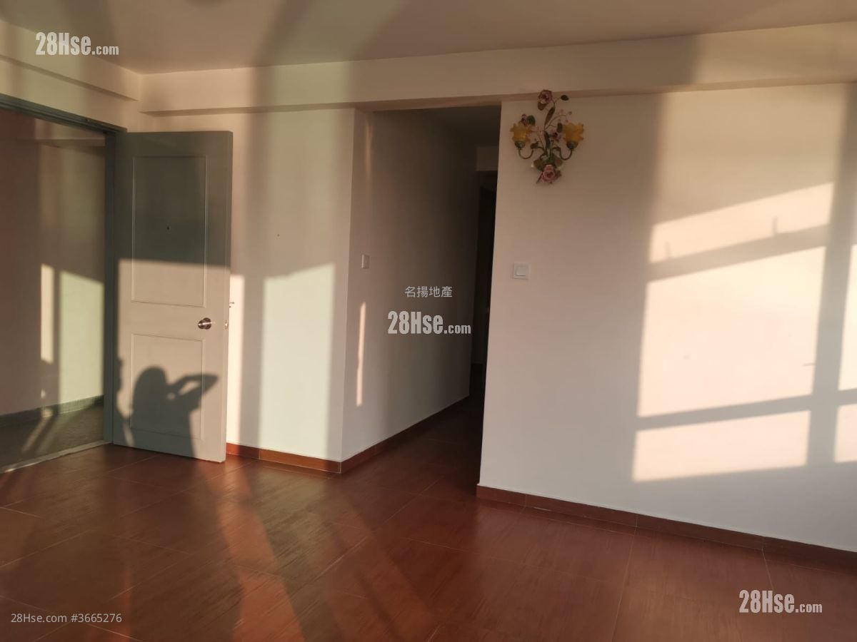 Ma Wan Main Street Village South Sell 3 Bedrooms , 1 Bathroom