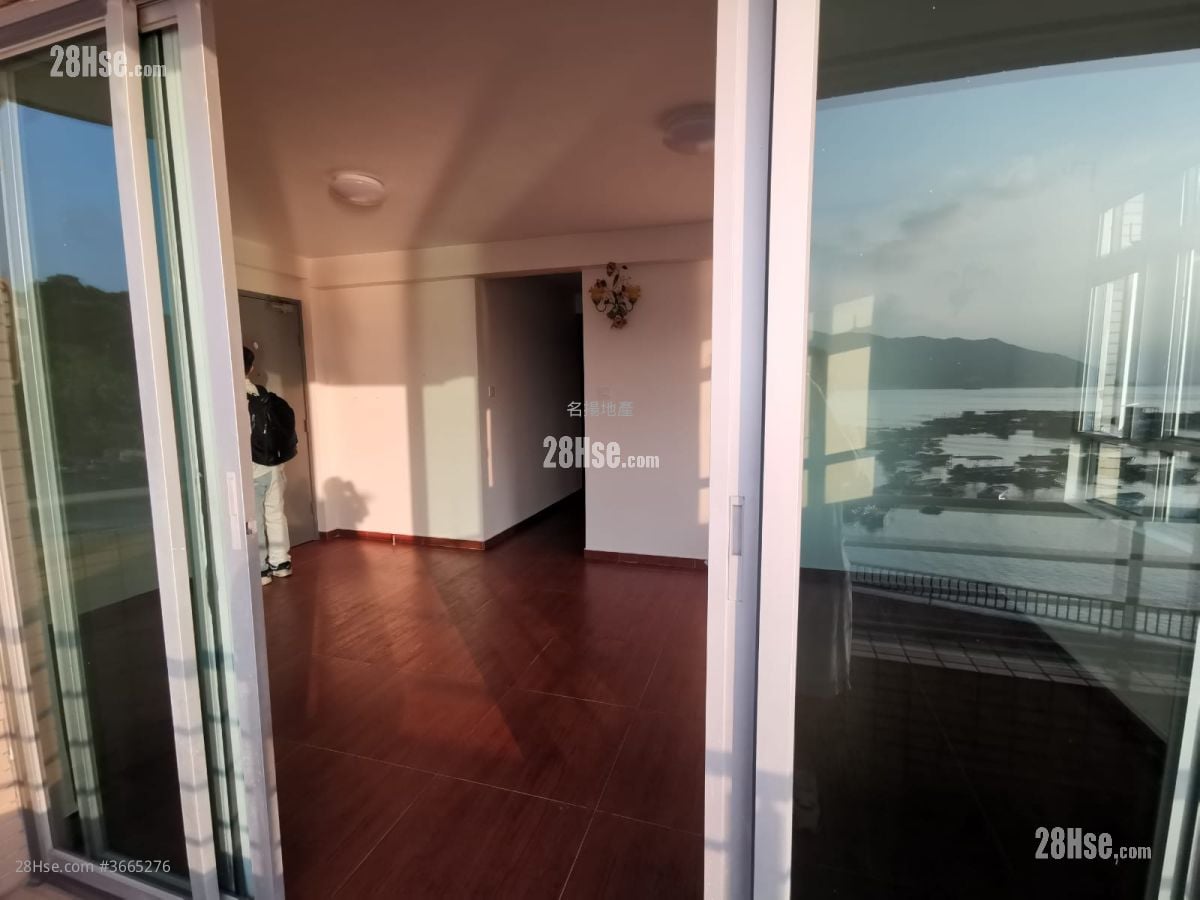 Ma Wan Main Street Village South Sell 3 Bedrooms , 1 Bathroom