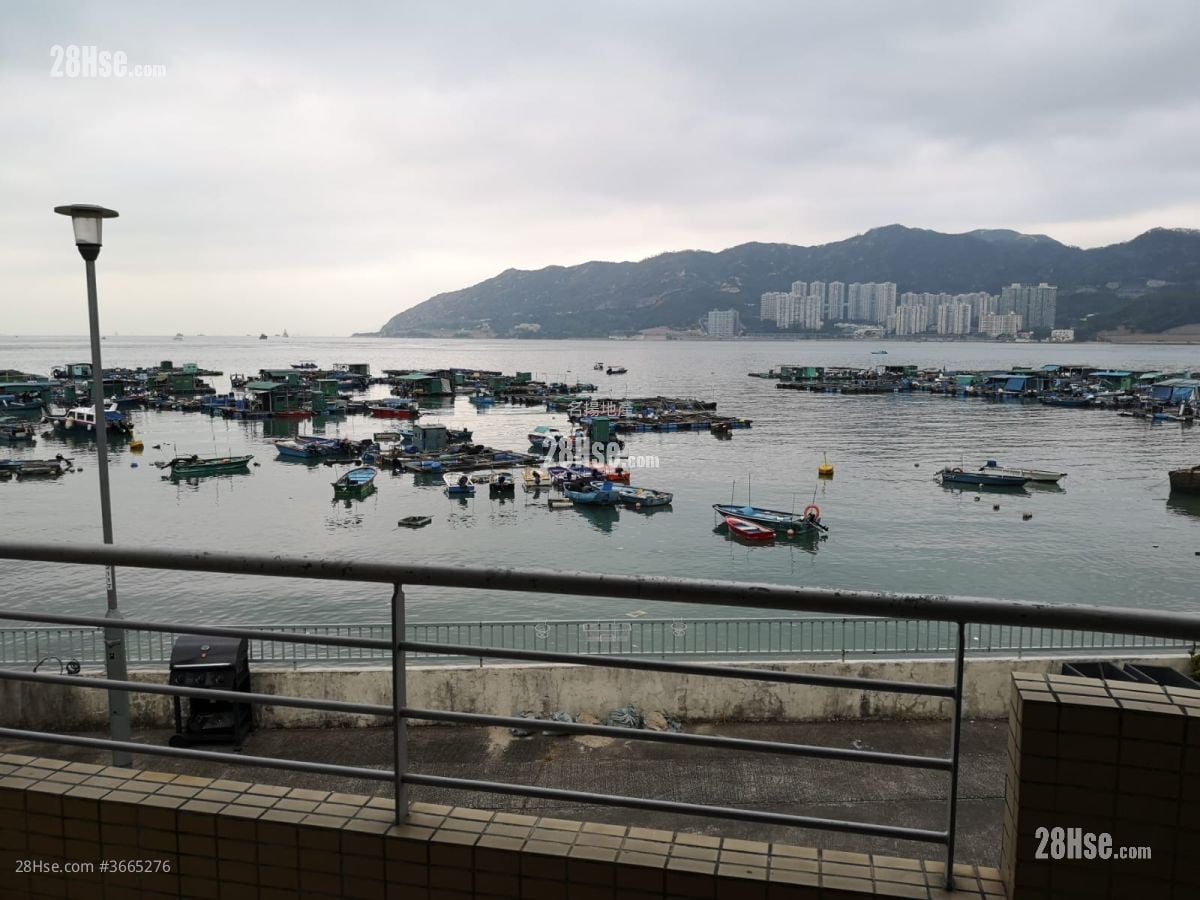 Ma Wan Main Street Village South Sell 3 Bedrooms , 1 Bathroom