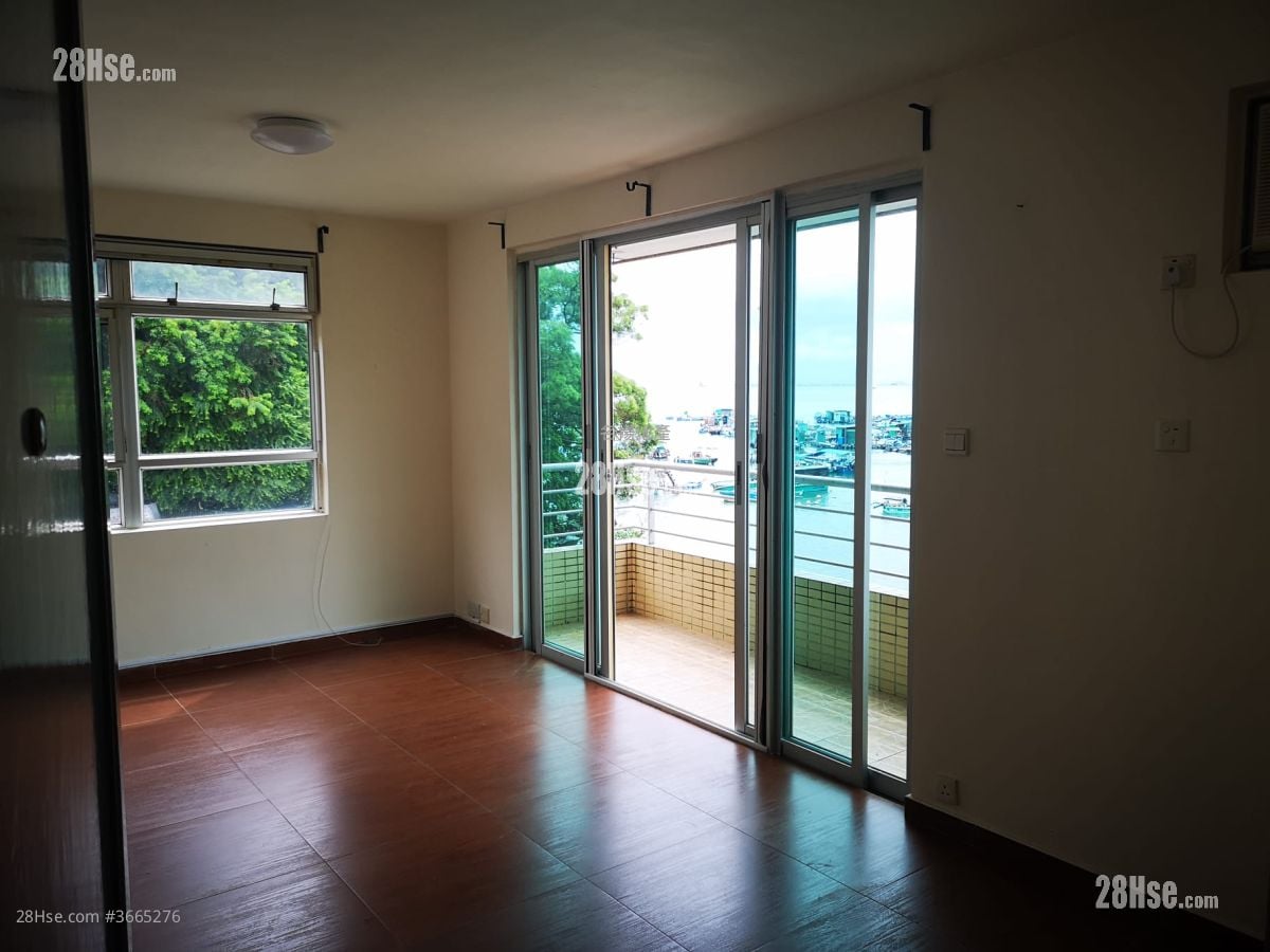 Ma Wan Main Street Village South Sell 3 Bedrooms , 1 Bathroom