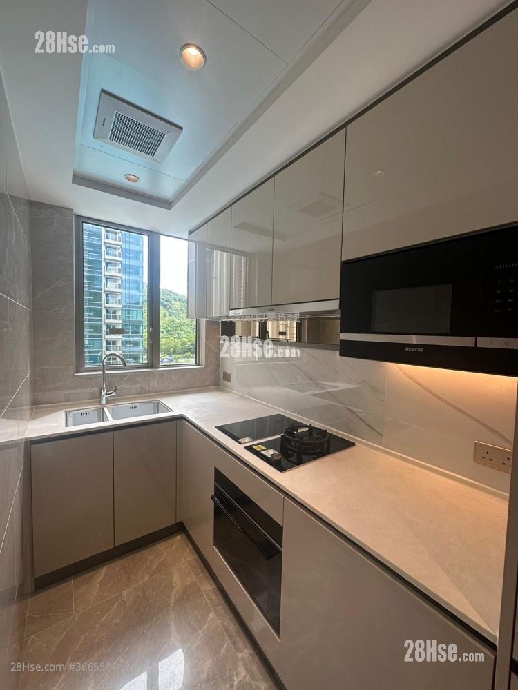 Grand Mayfair  Sell 3 Bedrooms , 2 Bathrooms 831 ft²