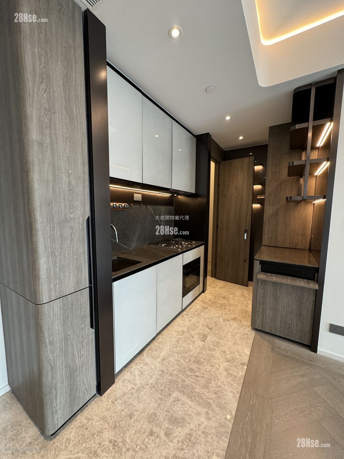 The Henley 售盘 3 房 , 2 浴室 888 平方尺