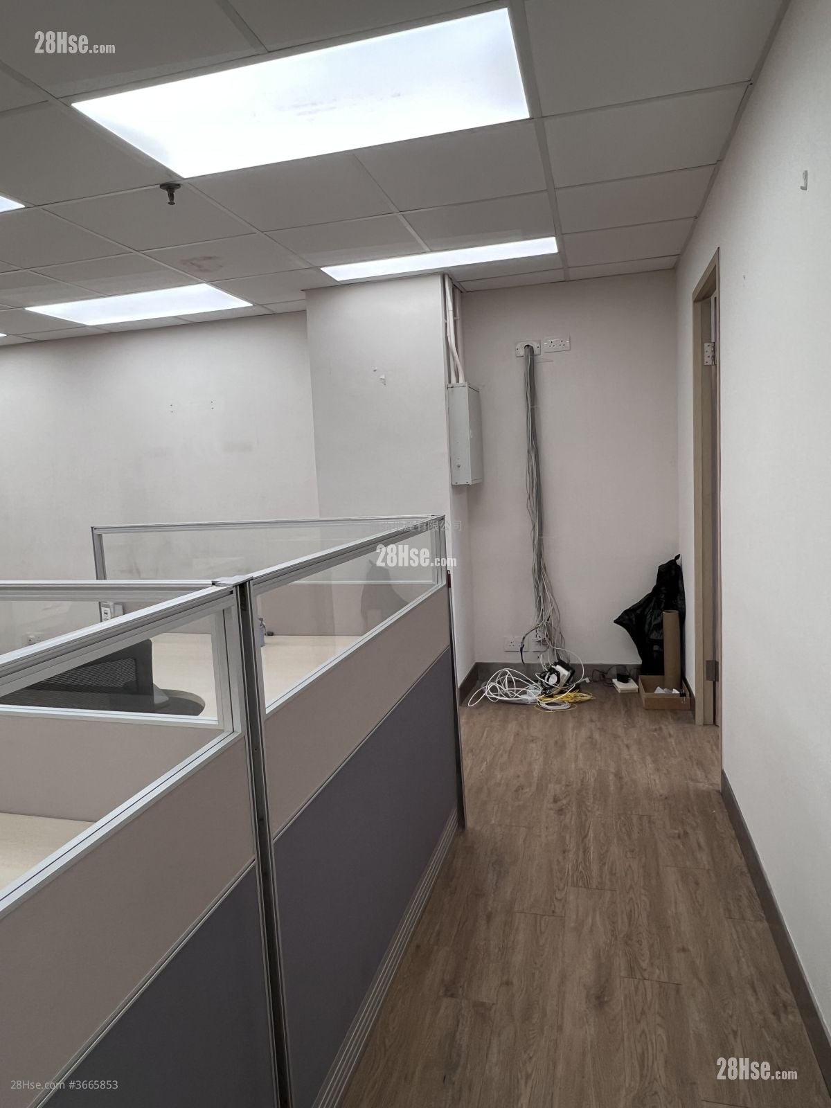 威胜商业大厦 租盘 3 房