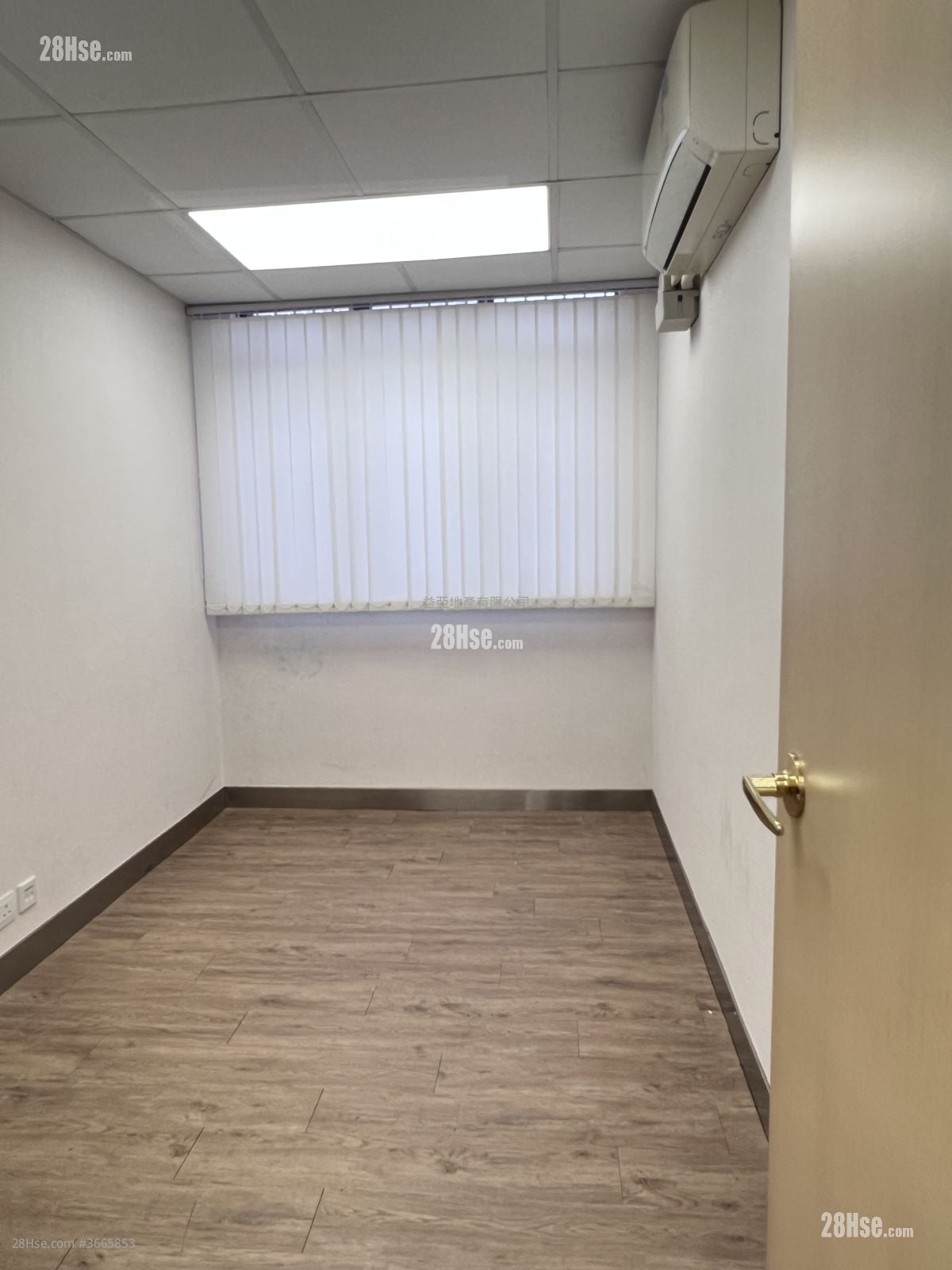 威胜商业大厦 租盘 3 房