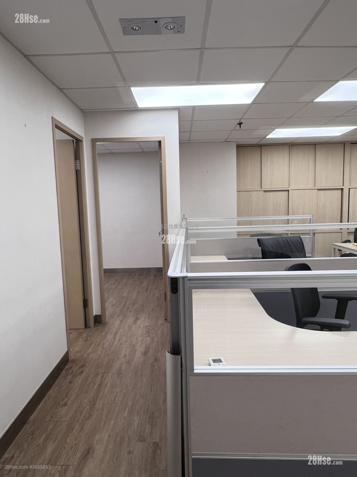 威胜商业大厦 租盘 3 房