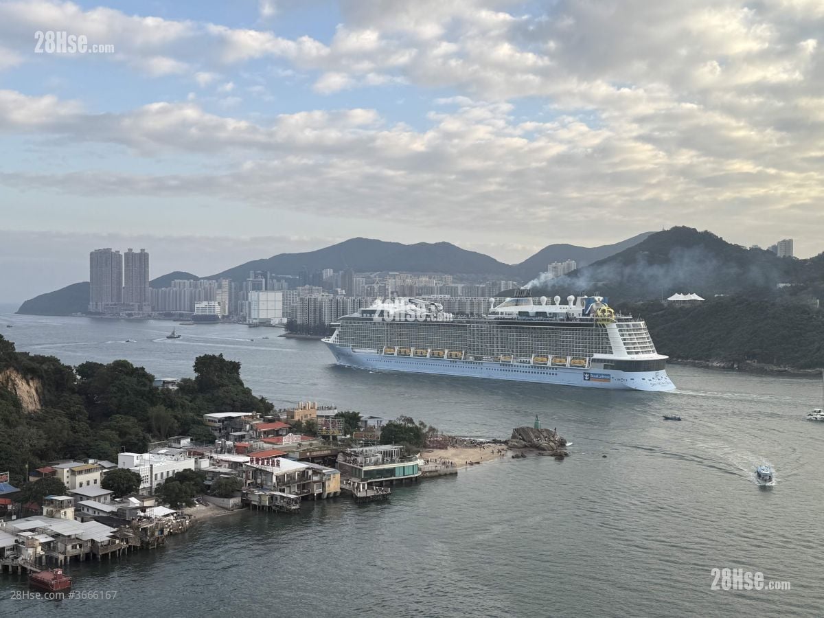 蔚蓝东岸 售盘 3 房 , 2 浴室 832 平方尺