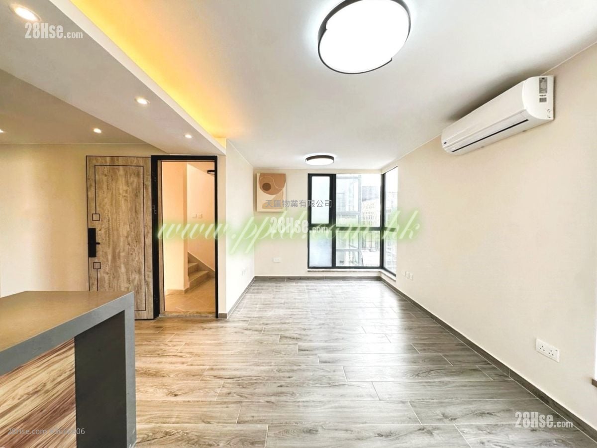 元朗村屋 售盘 3 房 , 2 浴室 700 平方尺