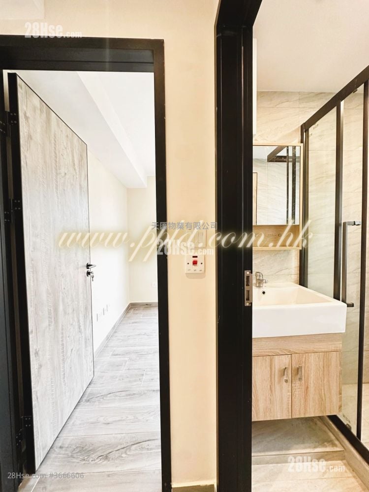 元朗村屋 售盘 3 房 , 2 浴室 700 平方尺