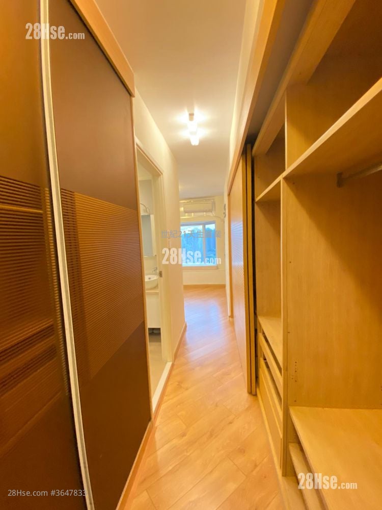 香港黄金海岸 租盘 4 房 , 2 浴室 1,052 平方尺