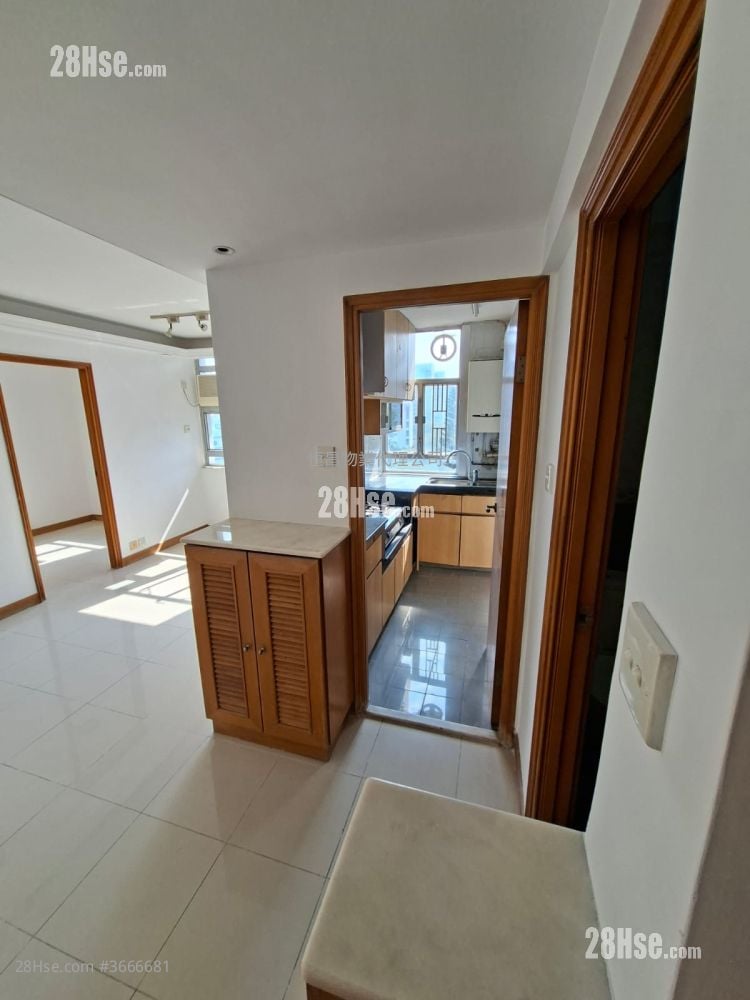 天马苑 售盘 2 房 415 平方尺