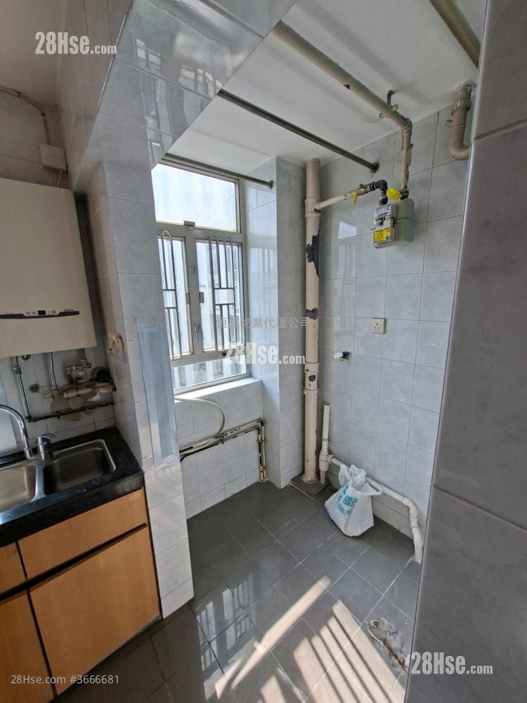 天马苑 售盘 2 房 415 平方尺