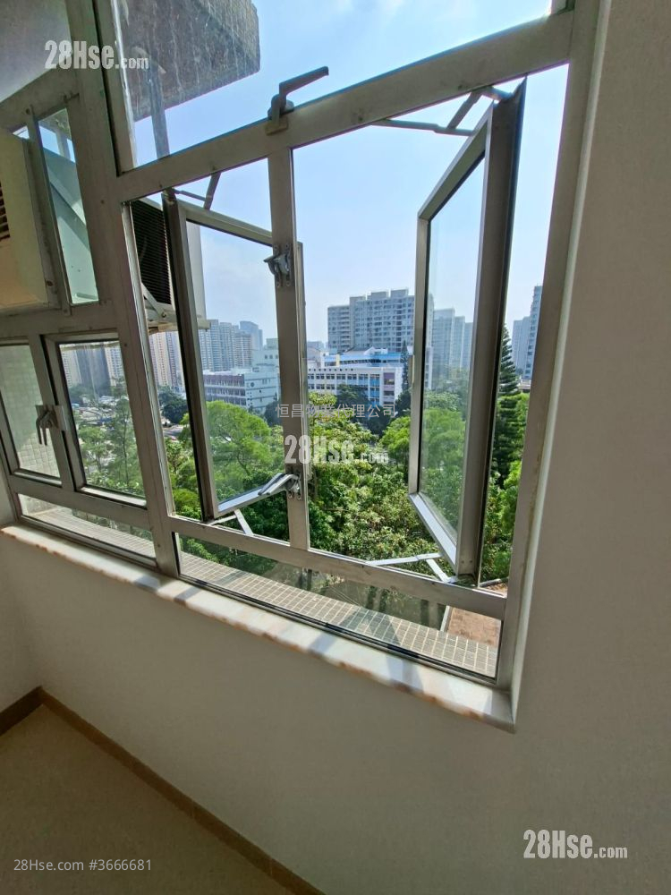 天马苑 售盘 2 房 415 平方尺