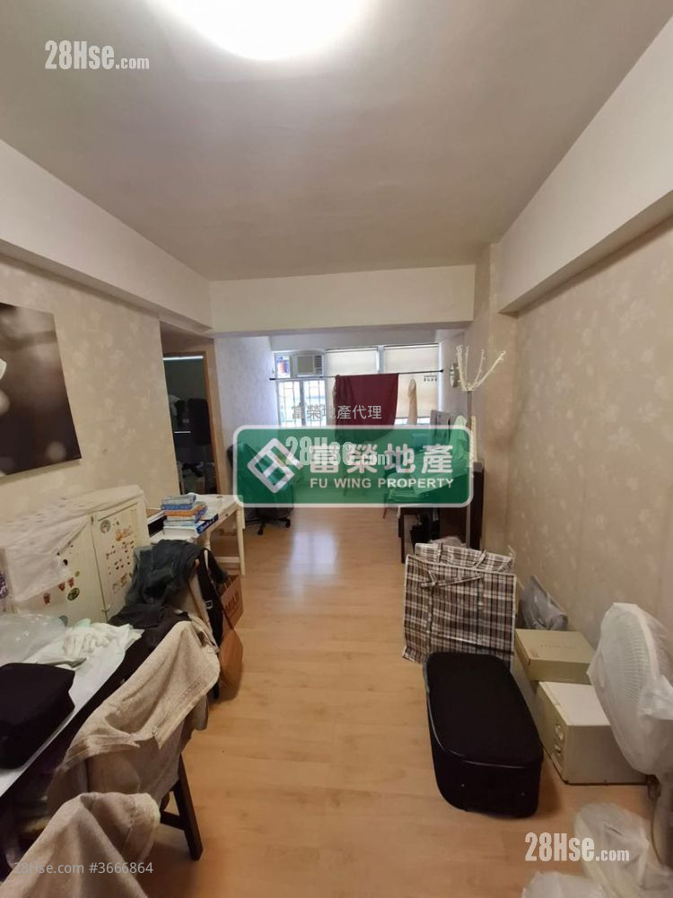 翡翠洋楼 售盘 3 房 , 1 浴室 646 平方尺