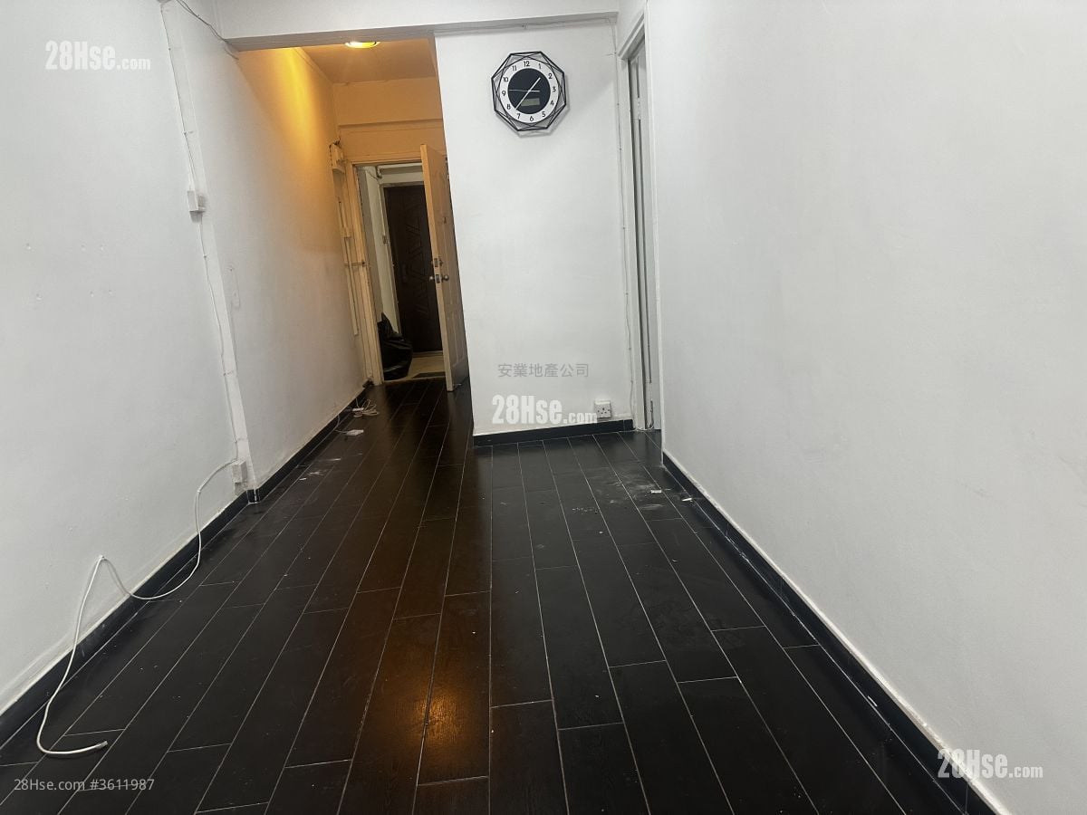 美汉大厦 租盘 2 房 351 平方尺