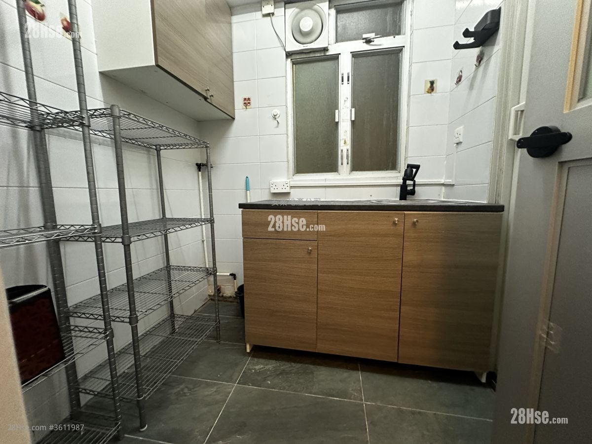 美汉大厦 租盘 2 房 351 平方尺