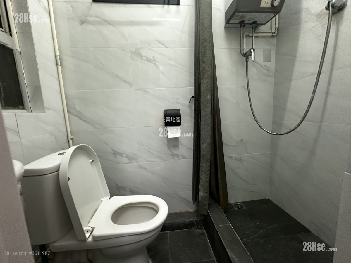 美汉大厦 租盘 2 房 351 平方尺