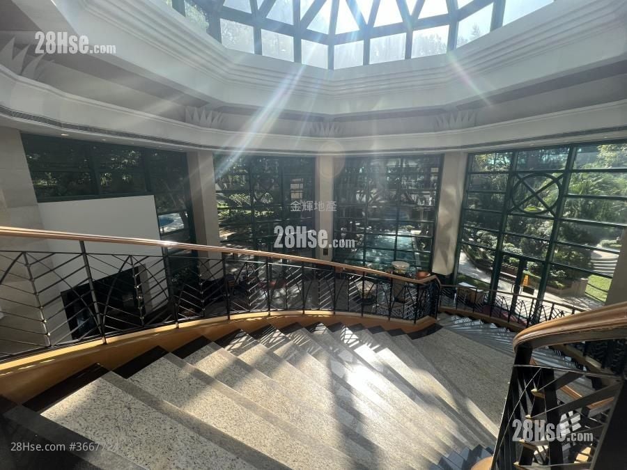 Palatial Coast Rental 4 Bedrooms , 4 Bathrooms 2,209 ft²