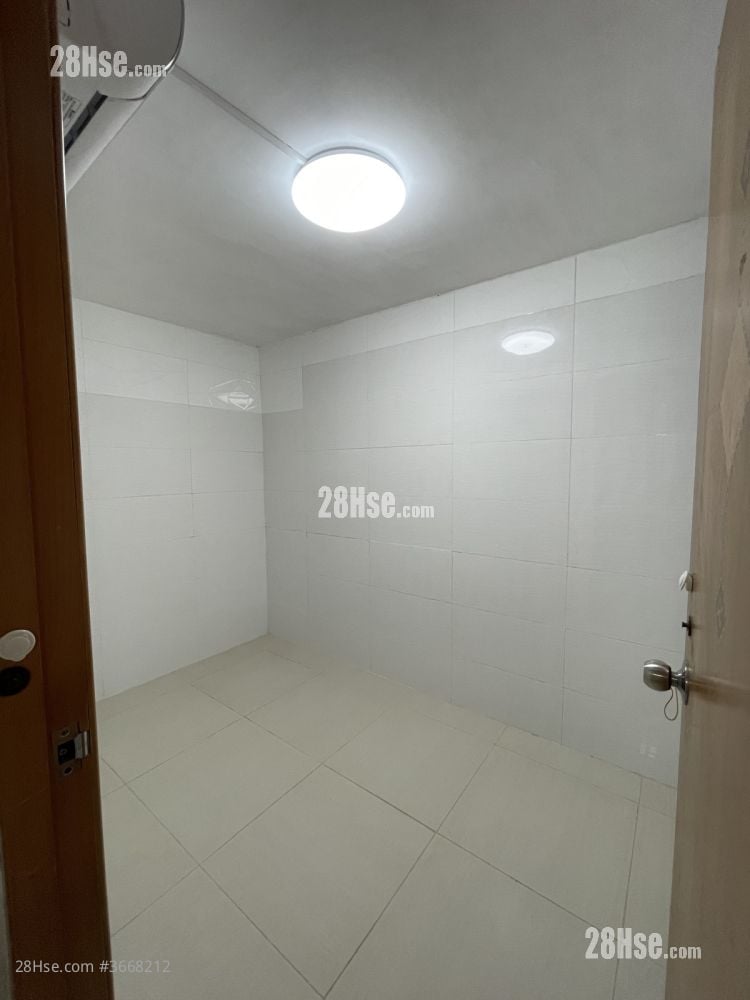bedroom 1: No.18, Shek Kwu Lung Village, Shatin,N.t. Rental 1 Bedroom , 1 Bathroom 350 ft²