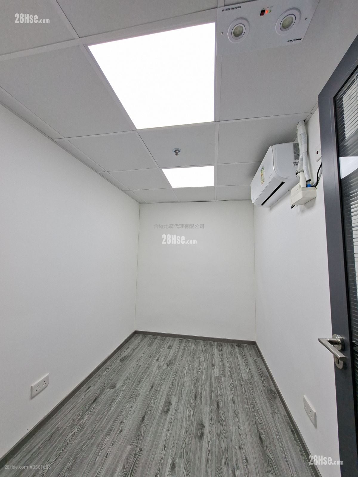 Liven House Rental 5+ Bedrooms , 5+ Toilets