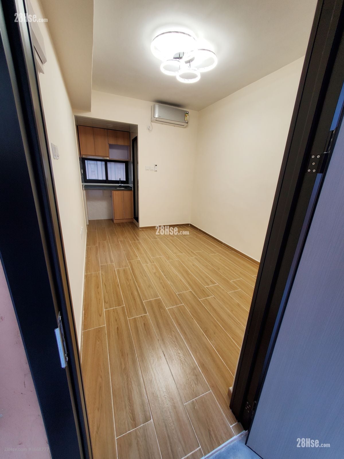 永辉大厦 租盘 1 房 , 1 浴室 150 平方尺