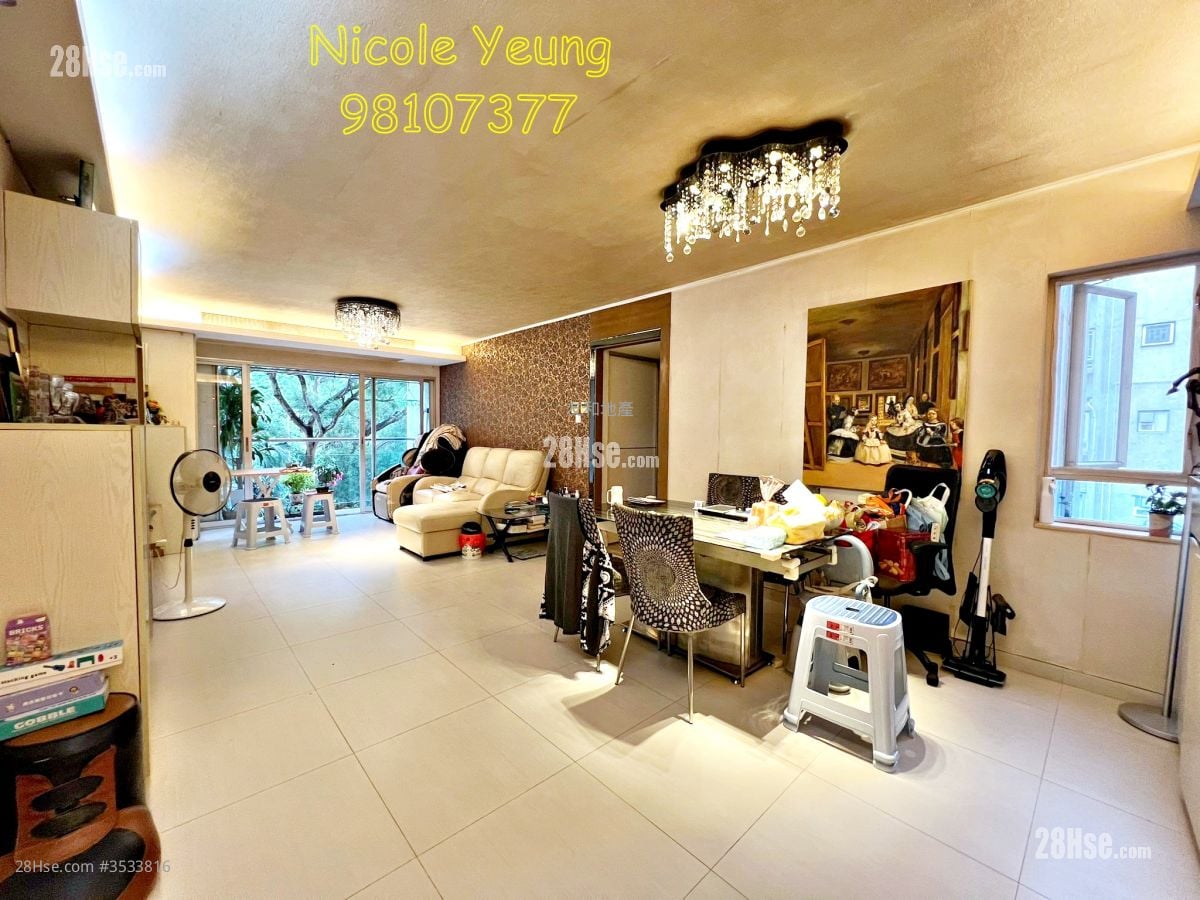 毕架山花园 售盘 3 房 , 2 浴室 905 平方尺