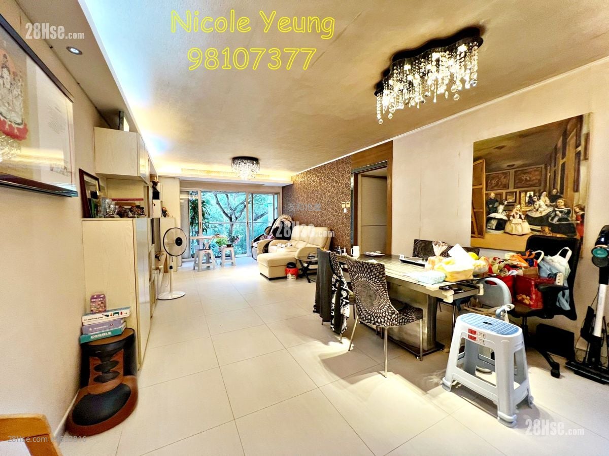 毕架山花园 售盘 3 房 , 2 浴室 905 平方尺