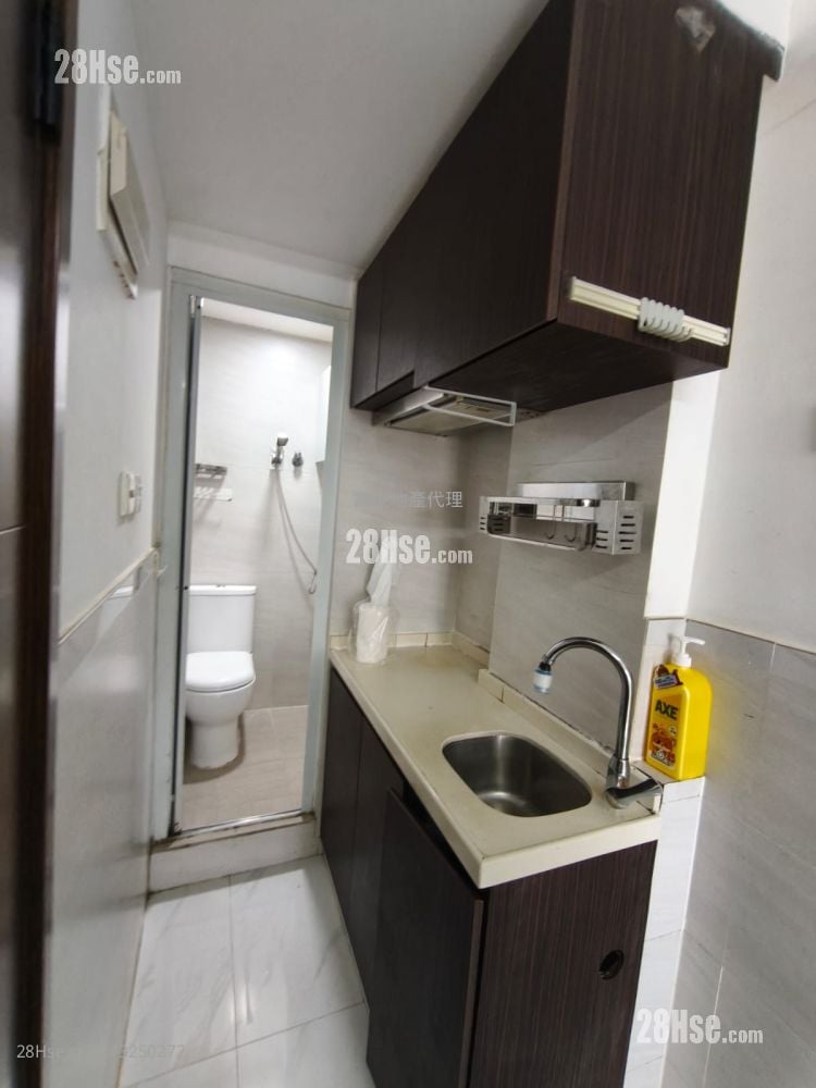 Nam Cheong Building Sell 3 Bedrooms , 3 Bathrooms 431 ft²