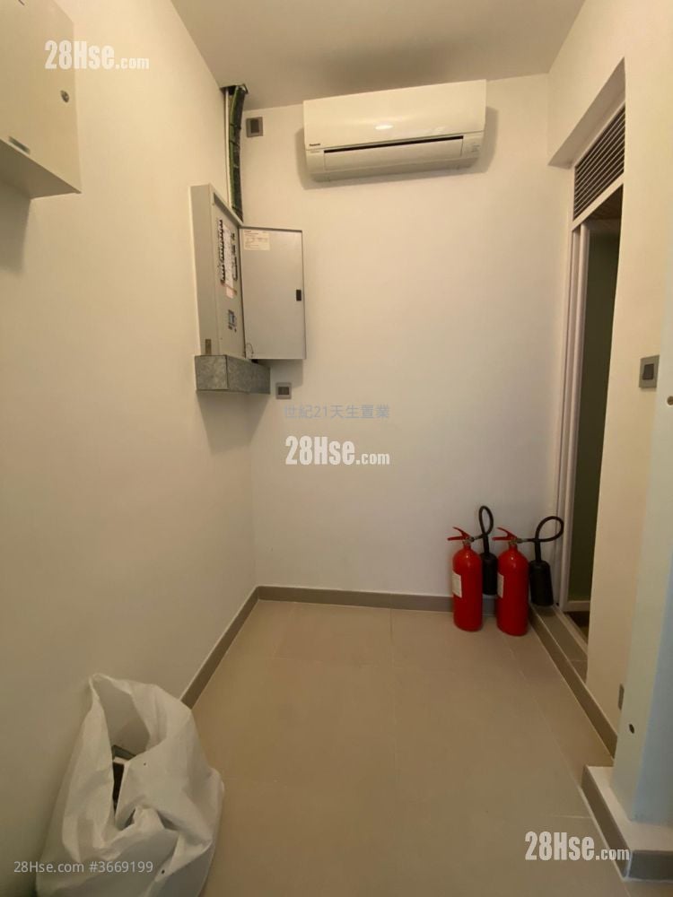 Napa Rental 2,061 ft²